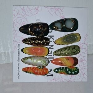 Vibrant Autumn inspired press on nails